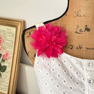 ⭐️3 for $15 or 5 for $25 Bundle Item- Vintage Magenta Fabric Flower Clip/Pin